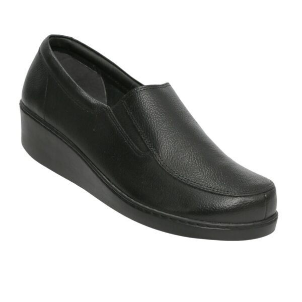 Calzado Romulo | Zapato cerrado de dotación para mujer de la marca Calzado Romulo. Ref. 1090