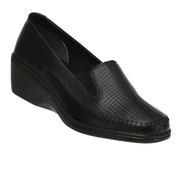 Calzado Romulo | Zapato cerrado para mujer de la marca Calzado Romulo. Ref. 2261
