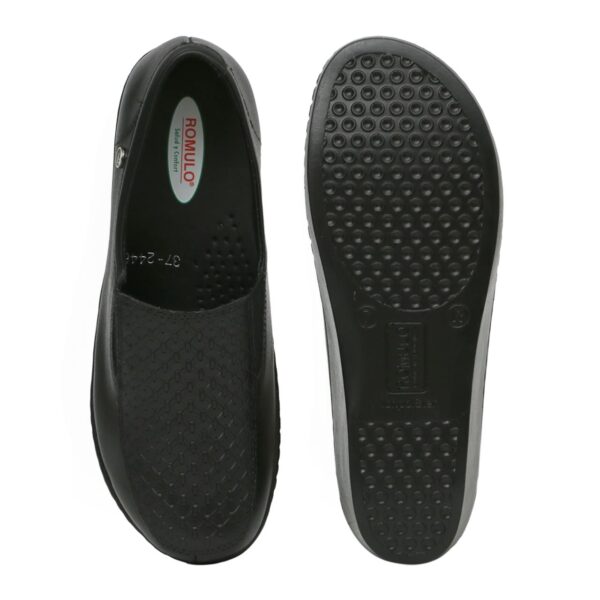 Calzado Romulo | Zapato cerrado para mujer de la marca Calzado Romulo. Ref. 2446