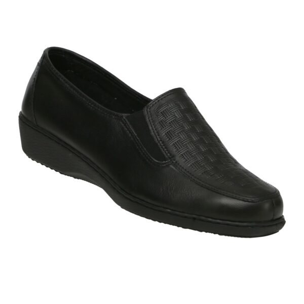 Calzado Romulo | Zapato cerrado para mujer de la marca Calzado Romulo. Ref. 2511