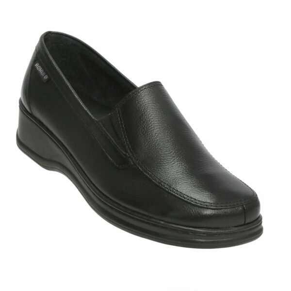 Calzado Romulo | Zapato cerrado de dotación para mujer de la marca Calzado Romulo. Ref. 3254